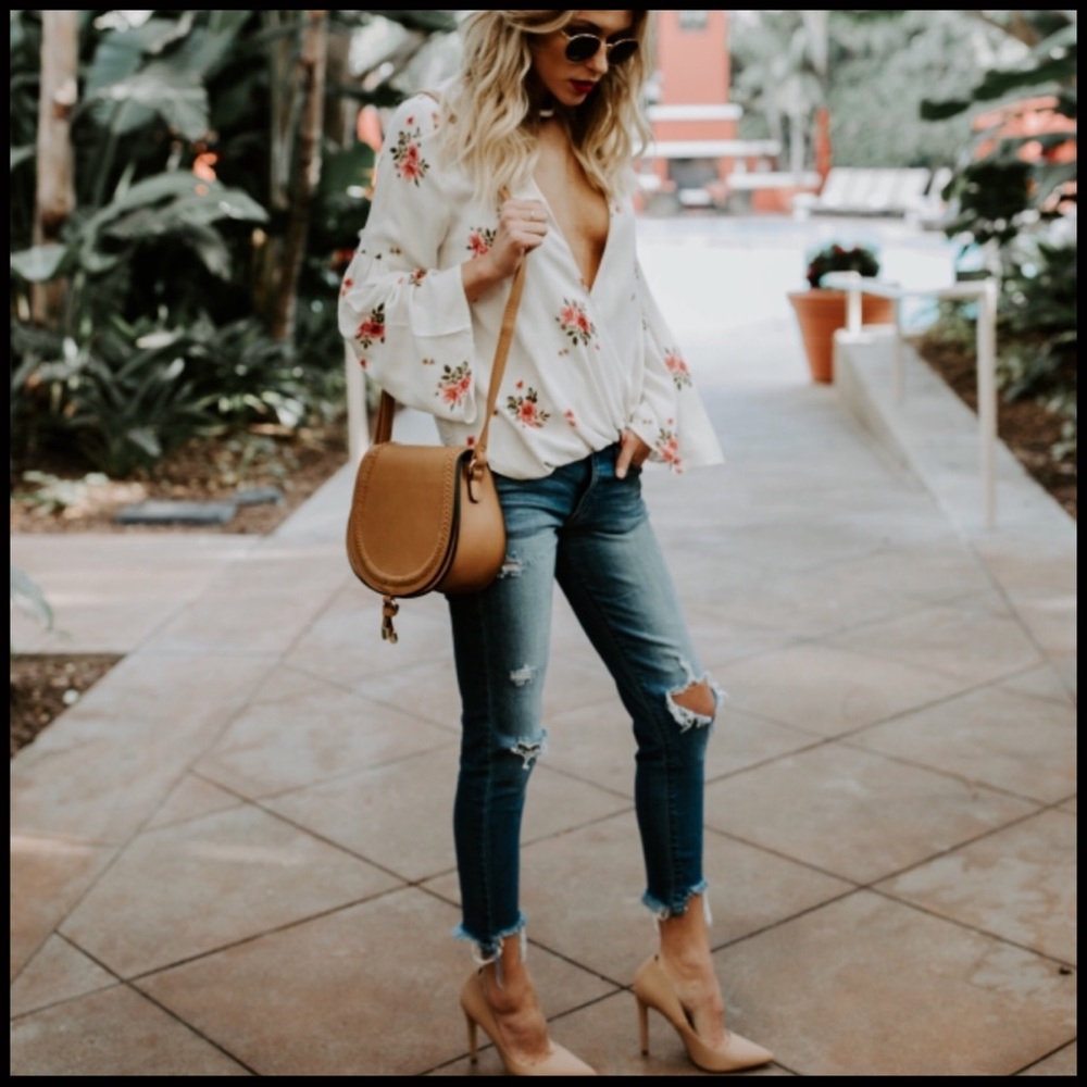 Floral Flare Sleeve Top - Picture 7 of 7